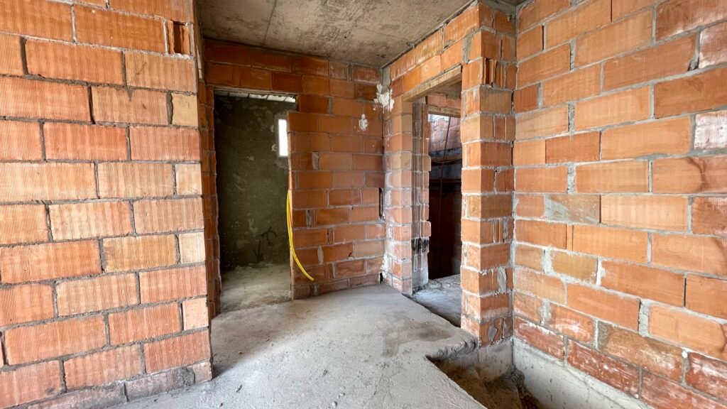 Residencial Serra Esmeralda - Apartamento em BH - Segundo Andar